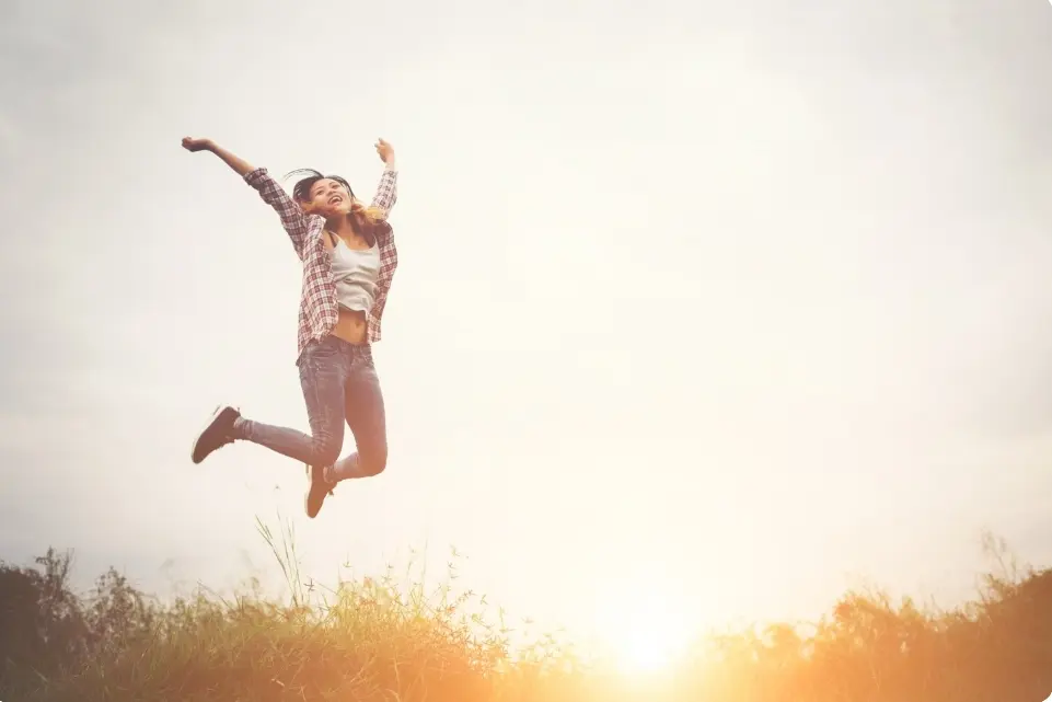 বন্ধুদের সাথে কাটানো সুন্দর সময়ের স্ট্যাটাস